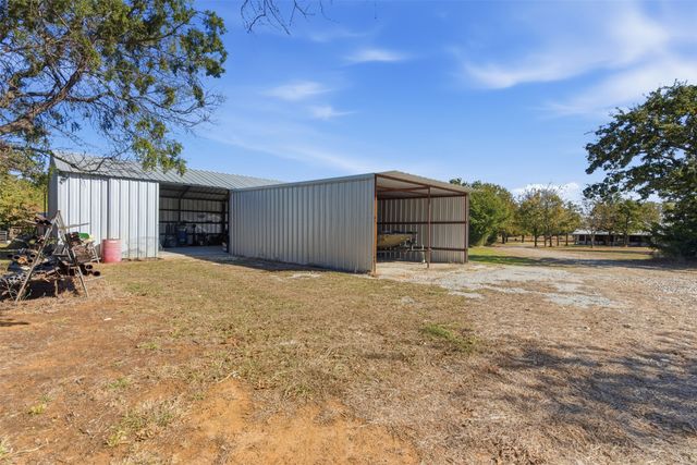 894 Hcr 1429, Covington, TX 76636