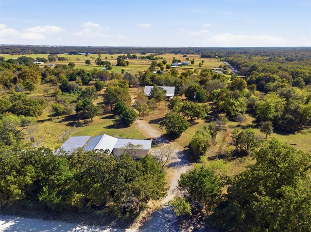 894 Hcr 1429, Covington, TX 76636