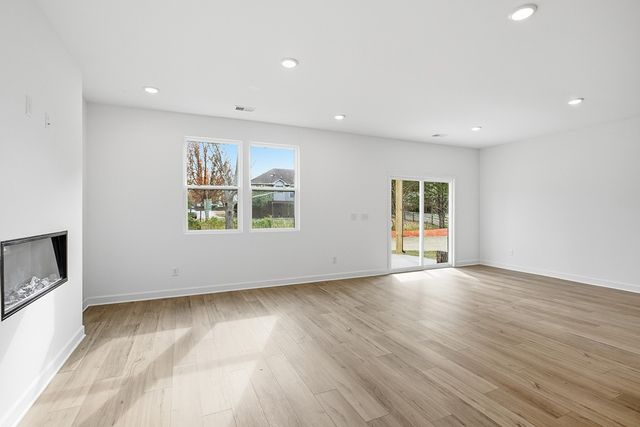 824 Averitt Lane, Lebanon, TN 37087