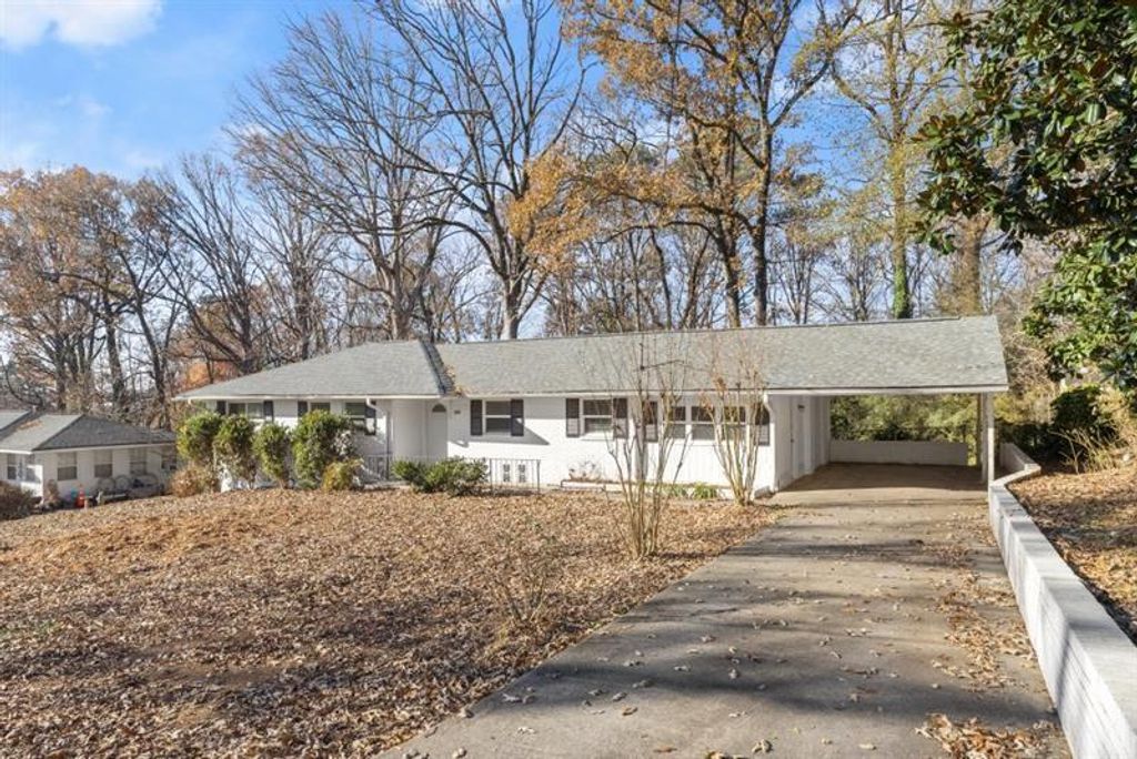 2352 Elmwood Circle SE, Atlanta, GA 30339