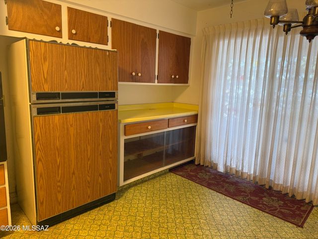 2018 N Rosemary Drive, Tucson, AZ 85716