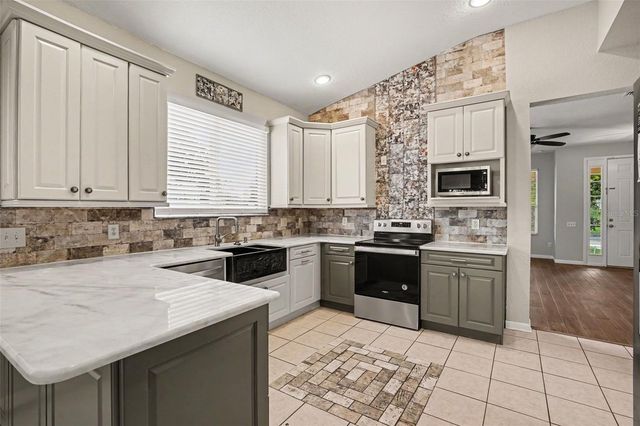 2210 GRANGER AVENUE, Kissimmee, FL 34746