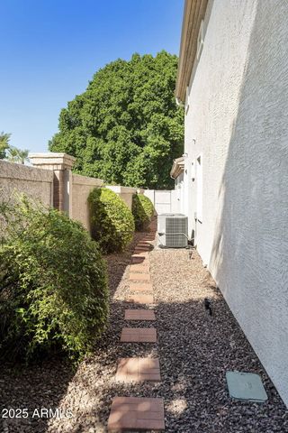 5839 W DEL LAGO Circle, Glendale, AZ 85308