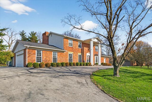 1324 Brynnwood Drive, Ladue, MO 63124