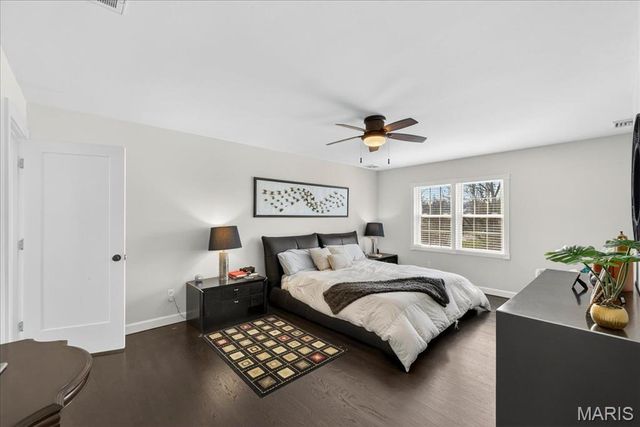 1324 Brynnwood Drive, Ladue, MO 63124