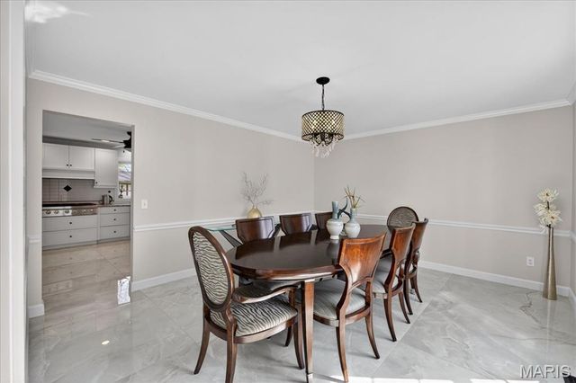 1324 Brynnwood Drive, Ladue, MO 63124