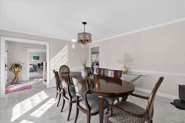 1324 Brynnwood Drive, Ladue, MO 63124