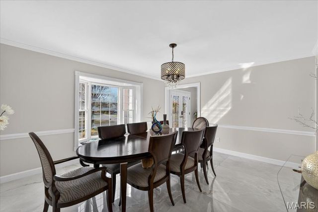 1324 Brynnwood Drive, Ladue, MO 63124