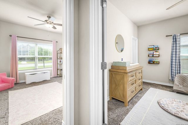 117 Fairway, Floresville, TX 78114