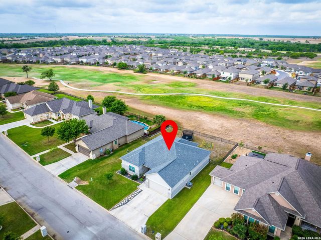 117 Fairway, Floresville, TX 78114