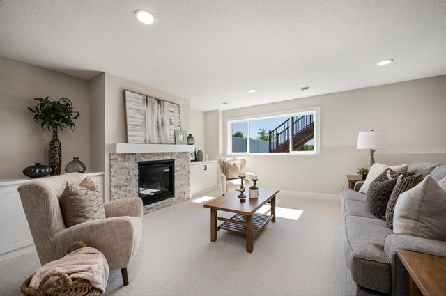 7635 Ochoa Avenue NE, Otsego, MN 55330