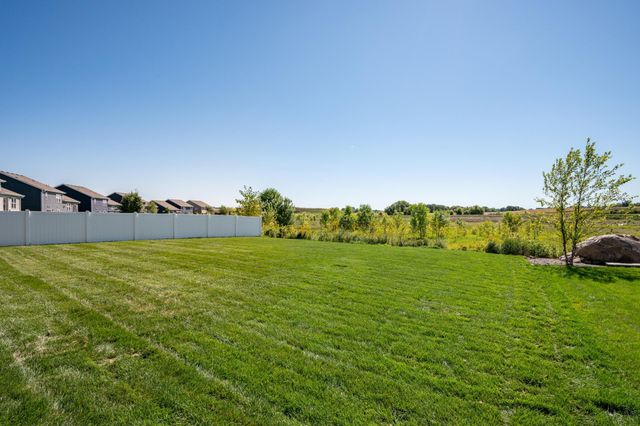 7635 Ochoa Avenue NE, Otsego, MN 55330