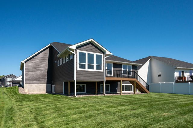 7635 Ochoa Avenue NE, Otsego, MN 55330