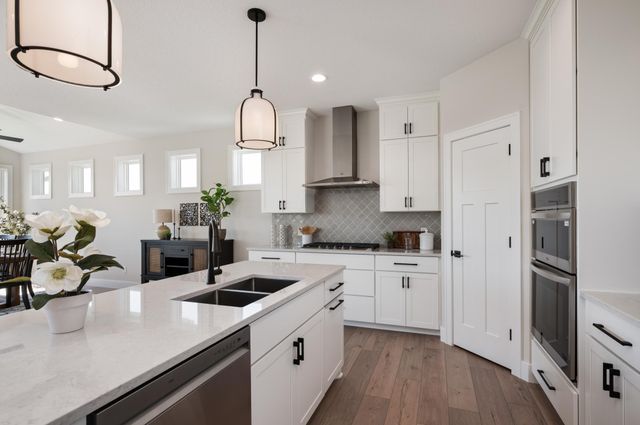 7635 Ochoa Avenue NE, Otsego, MN 55330