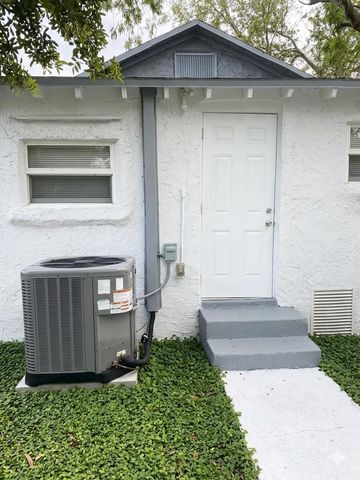 1527 NW 63rd Street, Miami, FL 33147