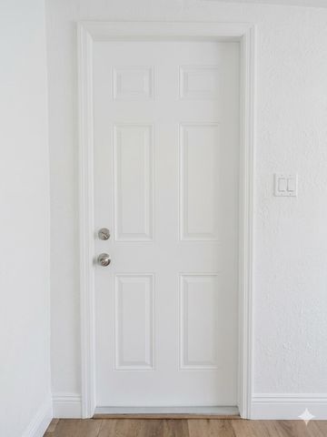 1527 NW 63rd Street, Miami, FL 33147