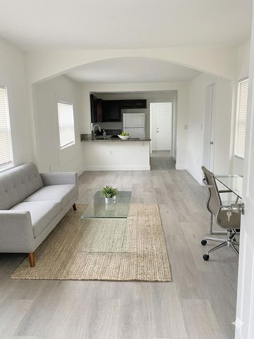 1527 NW 63rd Street, Miami, FL 33147