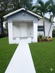 1527 NW 63rd Street, Miami, FL 33147