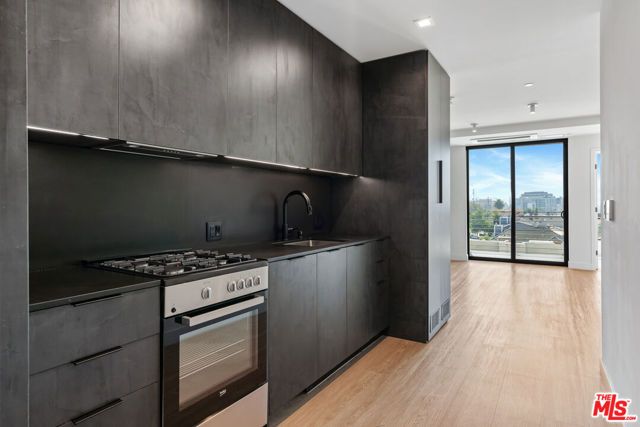 3667 Keystone Avenue 334, Los Angeles, CA 90034