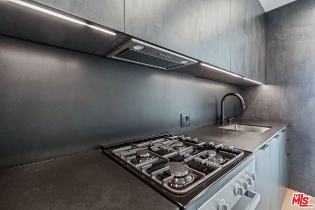 3667 Keystone Avenue 334, Los Angeles, CA 90034