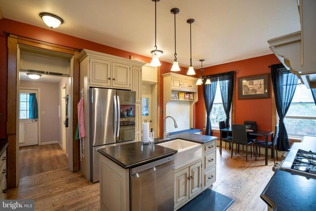 140 E LINN ST, Bellefonte, PA 16823