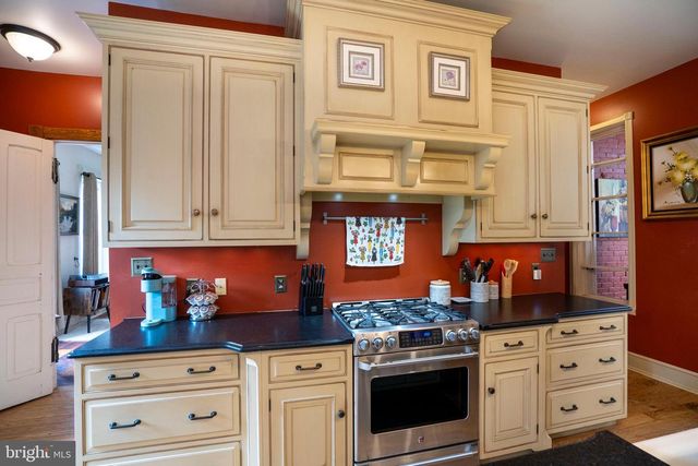 140 E LINN ST, Bellefonte, PA 16823