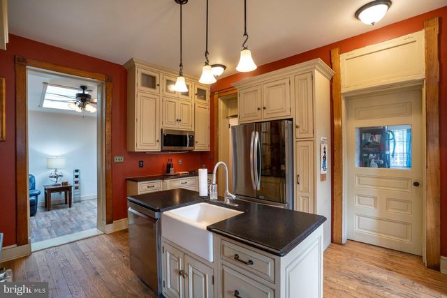 140 E LINN ST, Bellefonte, PA 16823