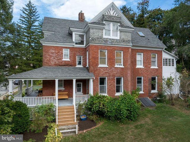 140 E LINN ST, Bellefonte, PA 16823