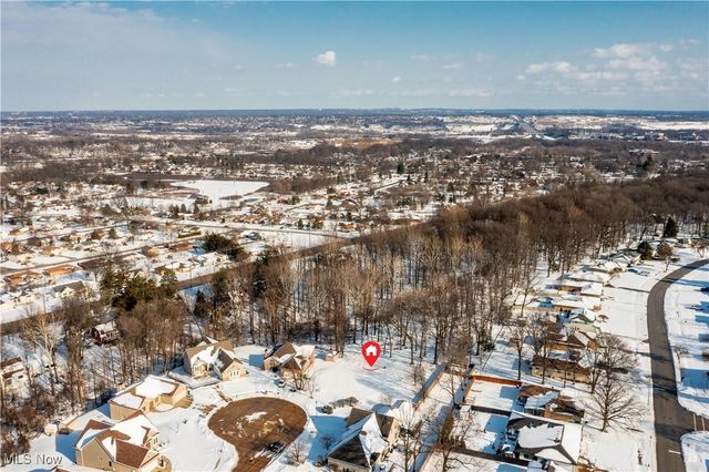 872 E Dawnwood Drive, Seven Hills, OH 44131