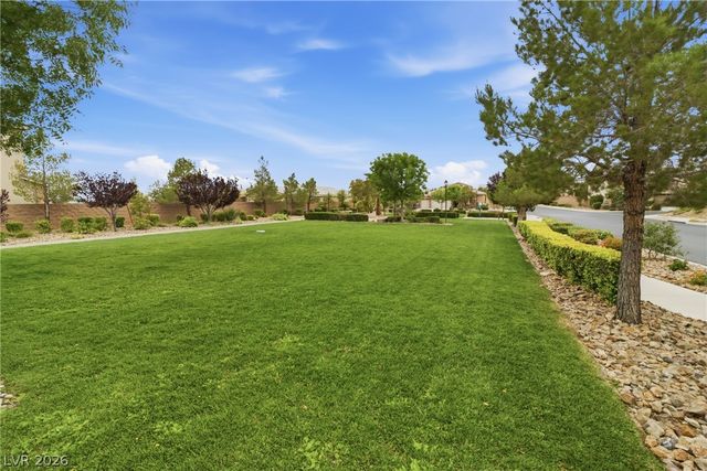 4557 Rockland Break Court, Las Vegas, NV 89147