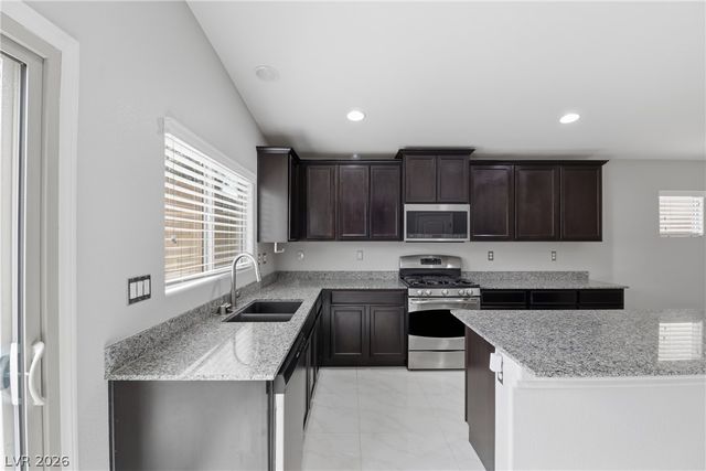 4557 Rockland Break Court, Las Vegas, NV 89147