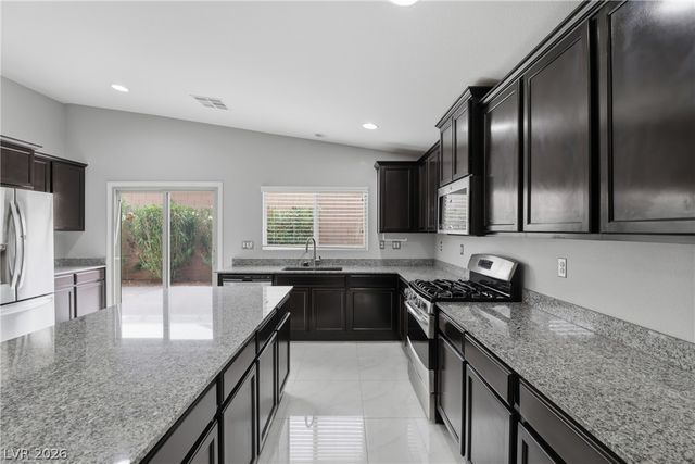 4557 Rockland Break Court, Las Vegas, NV 89147