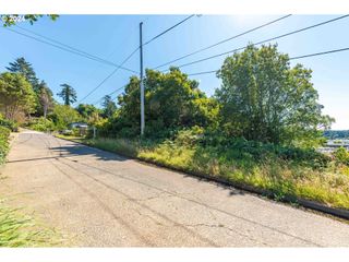 0 Monroe St, North Bend, OR 97459