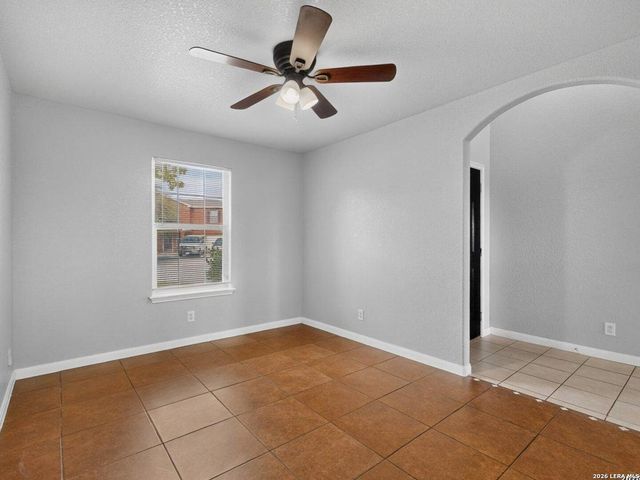 6042 Luckey Run, San Antonio, TX 78252
