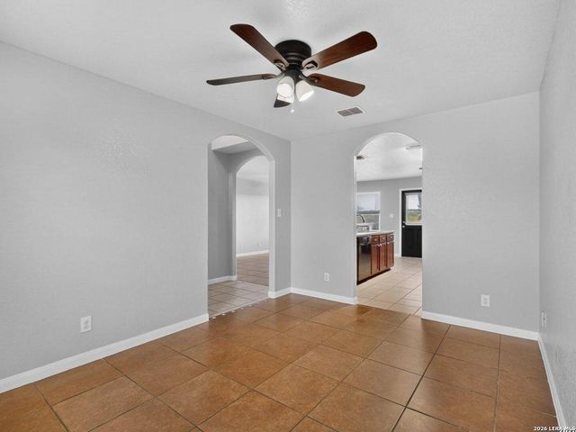 6042 Luckey Run, San Antonio, TX 78252