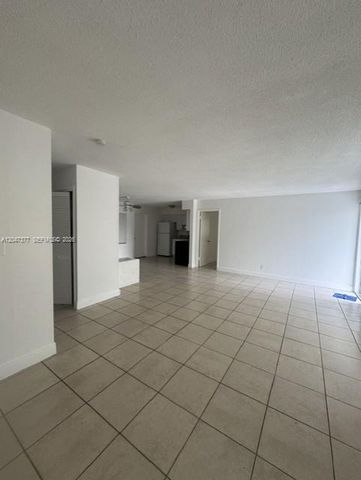 6901 Thomas Street, Hollywood, FL 33024