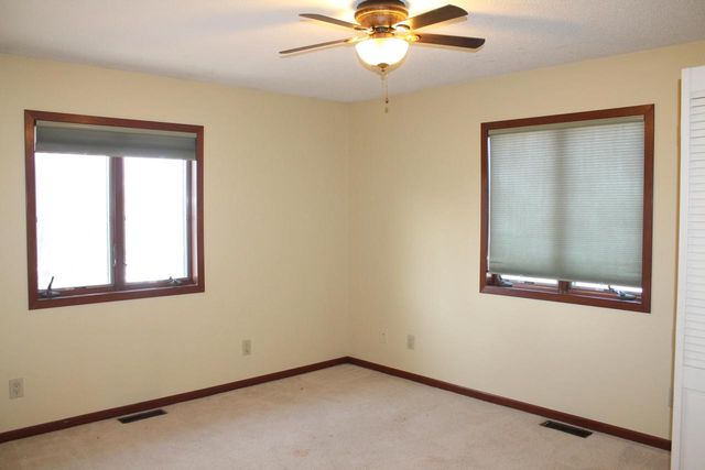 2027 Charles STREET, La Crosse, WI 54603