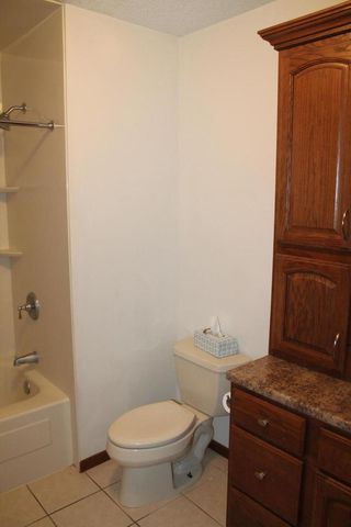 2027 Charles STREET, La Crosse, WI 54603