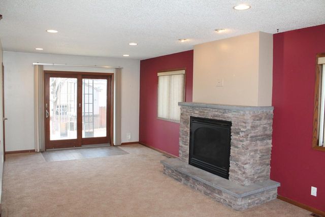 2027 Charles STREET, La Crosse, WI 54603