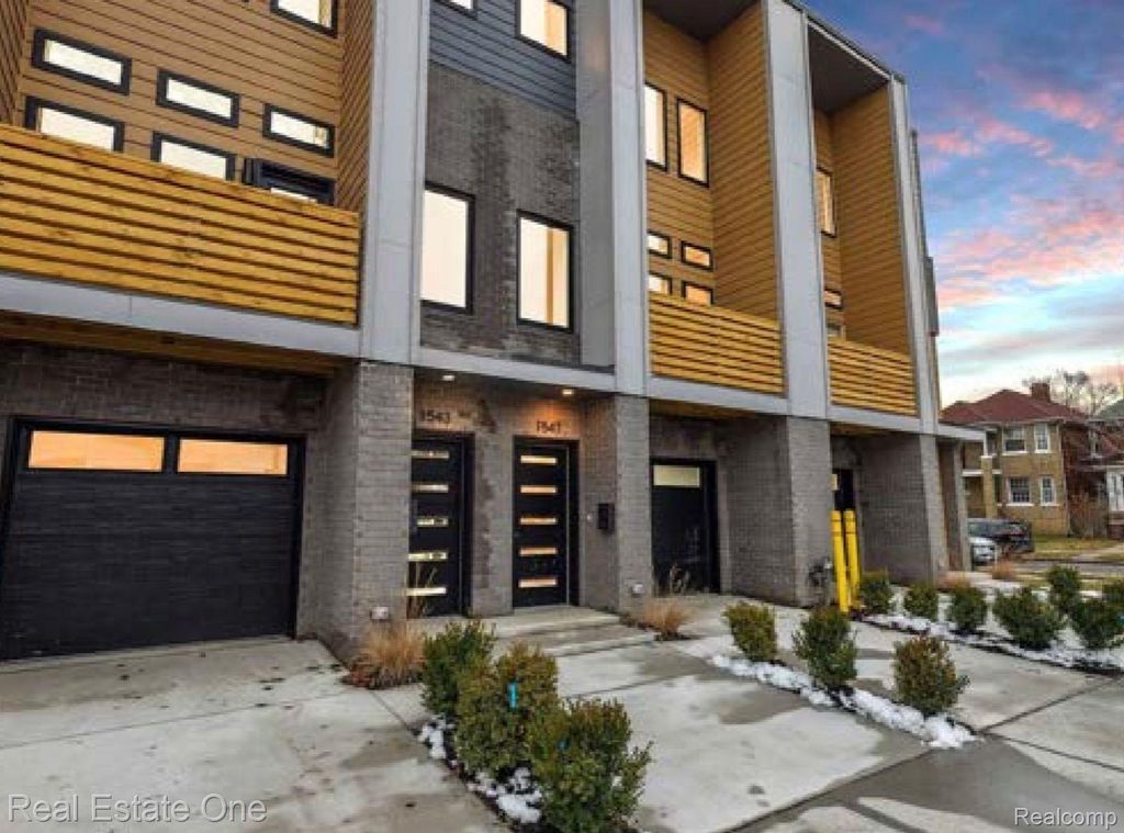 1547 Pallister Street 11, Detroit, MI 48206