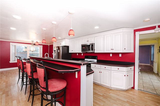 228 Harrison Ave, Robinson, PA 15949