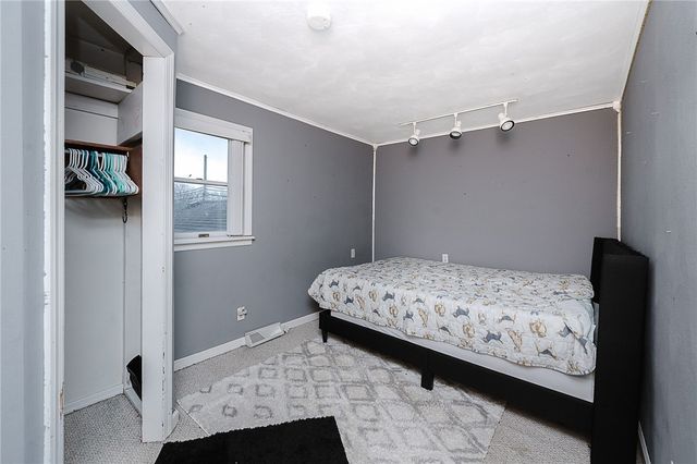 228 Harrison Ave, Robinson, PA 15949