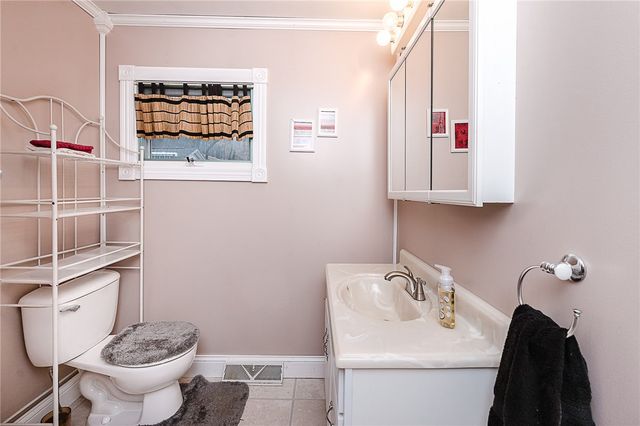 228 Harrison Ave, Robinson, PA 15949