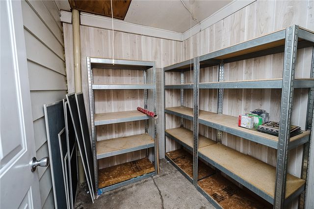 228 Harrison Ave, Robinson, PA 15949