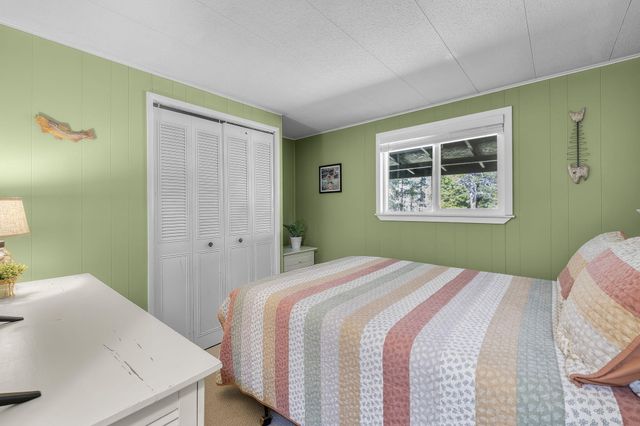 15003 E River Loop Drive, Bend, OR 97707