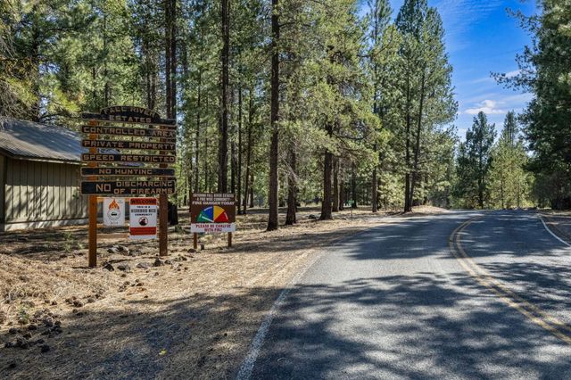 15003 E River Loop Drive, Bend, OR 97707