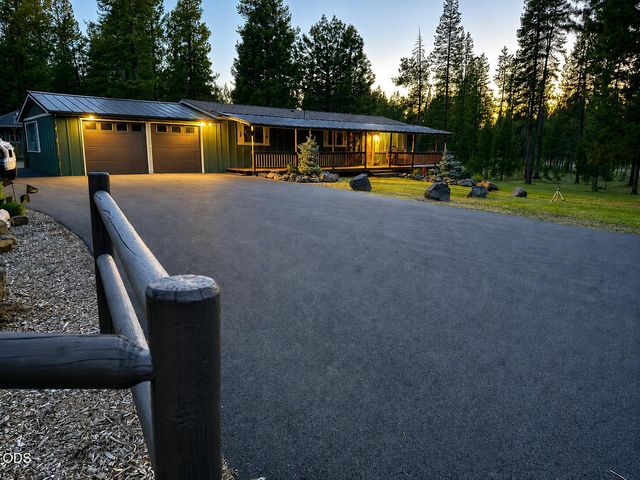 15003 E River Loop Drive, Bend, OR 97707