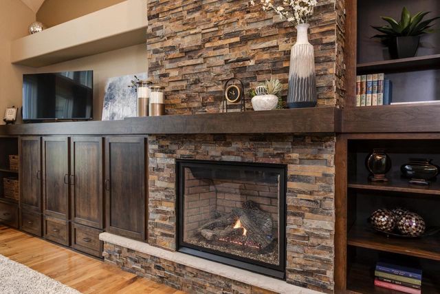 939 Carnoustie Way, Oregon, WI 53575