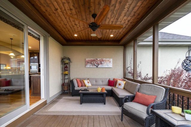 939 Carnoustie Way, Oregon, WI 53575