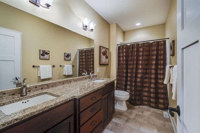 939 Carnoustie Way, Oregon, WI 53575